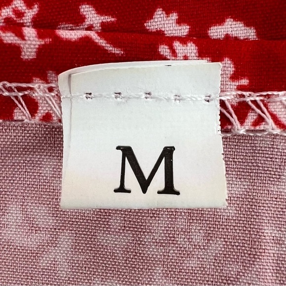 Floral Red White Pleated Sleeveless Mini Dress Size Medium Women’s - Picture 2 of 6